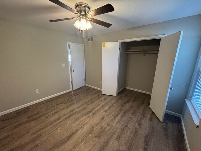 Building Photo - 5311 Currituck Ln