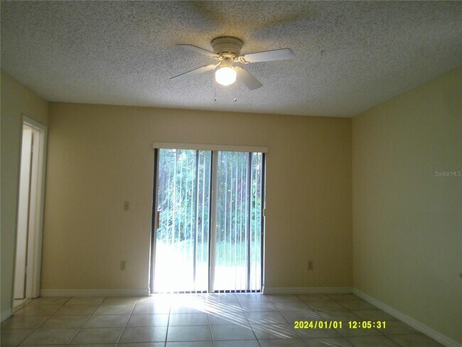 Building Photo - 818 Vermont Woods Ln