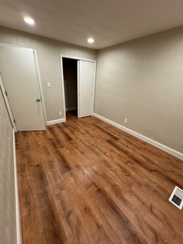Building Photo - 1305 White Birch Ln