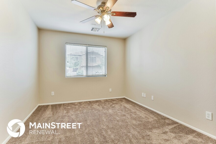 Building Photo - 41805 W Sunland Dr