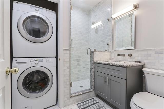 Building Photo - 63 French Market Pl