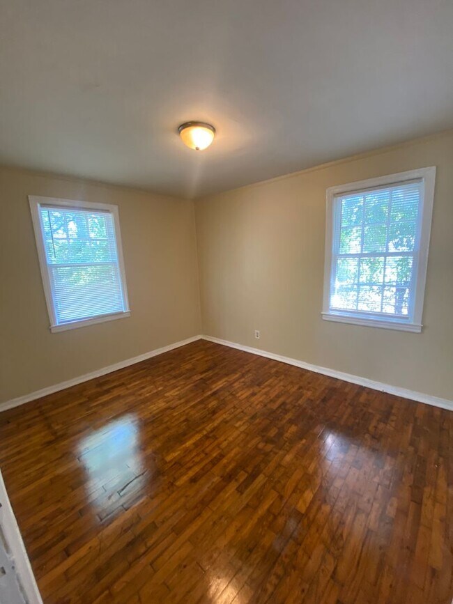 Building Photo - **ON HOLD** 2 Bedroom / 1 Bathroom Home for Rent in Columbus, GA***