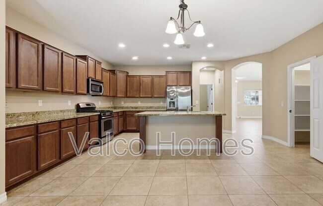 Building Photo - 2717 E Ficus Way