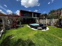 Building Photo - 6984 Greentree Ln