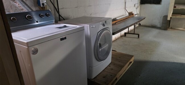 Building Photo - 63 Crocker Ave