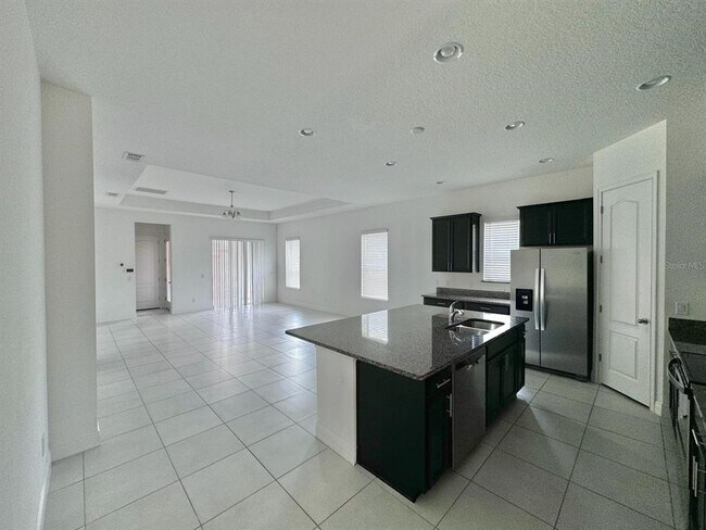 Building Photo - 13372 Stoddart Ave