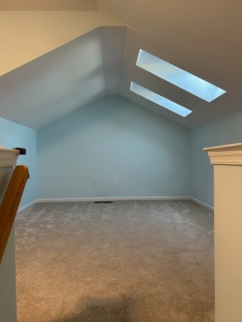 Loft - 128 Bellwood Ct