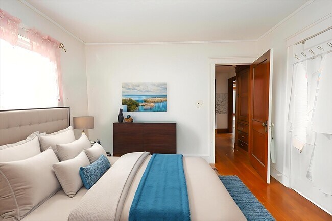 Building Photo - 8 Verndale Rd