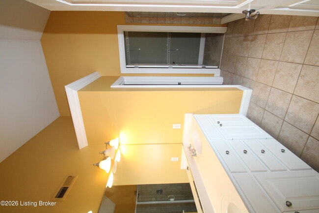 Building Photo - 13204 Tucker Lake Dr