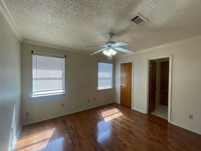 Building Photo - Convince is the key! Make the call today!