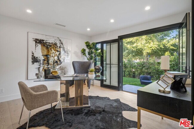 Building Photo - 12672 Stanwood Dr