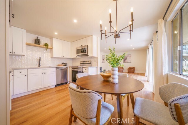 Building Photo - 2940 W Carson St