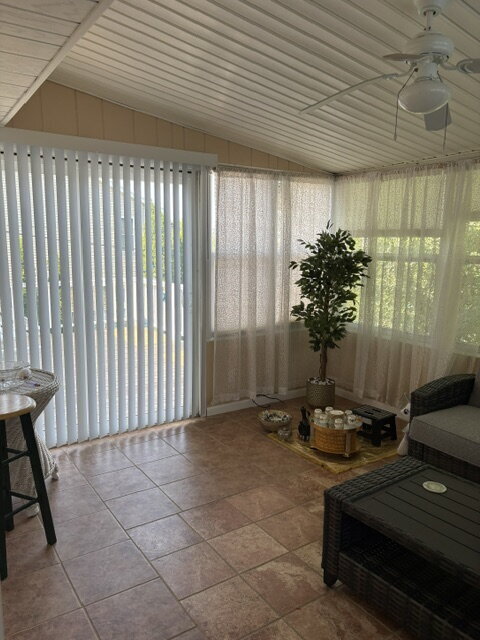 Building Photo - "Charming 4-Bedroom Lancaster Home with Granite Kitchen & Finished Basement Oasis!"