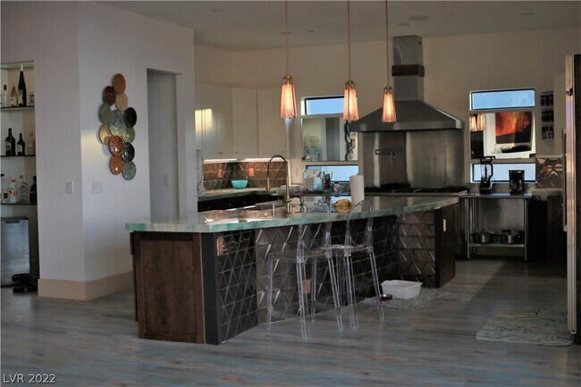 Building Photo - 674 Falcon Cliff Ct
