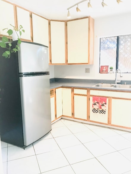 Primary Photo - 111 Auhana Rd