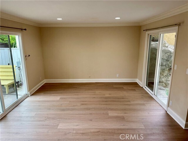 Building Photo - 43 Sparrowhawk
