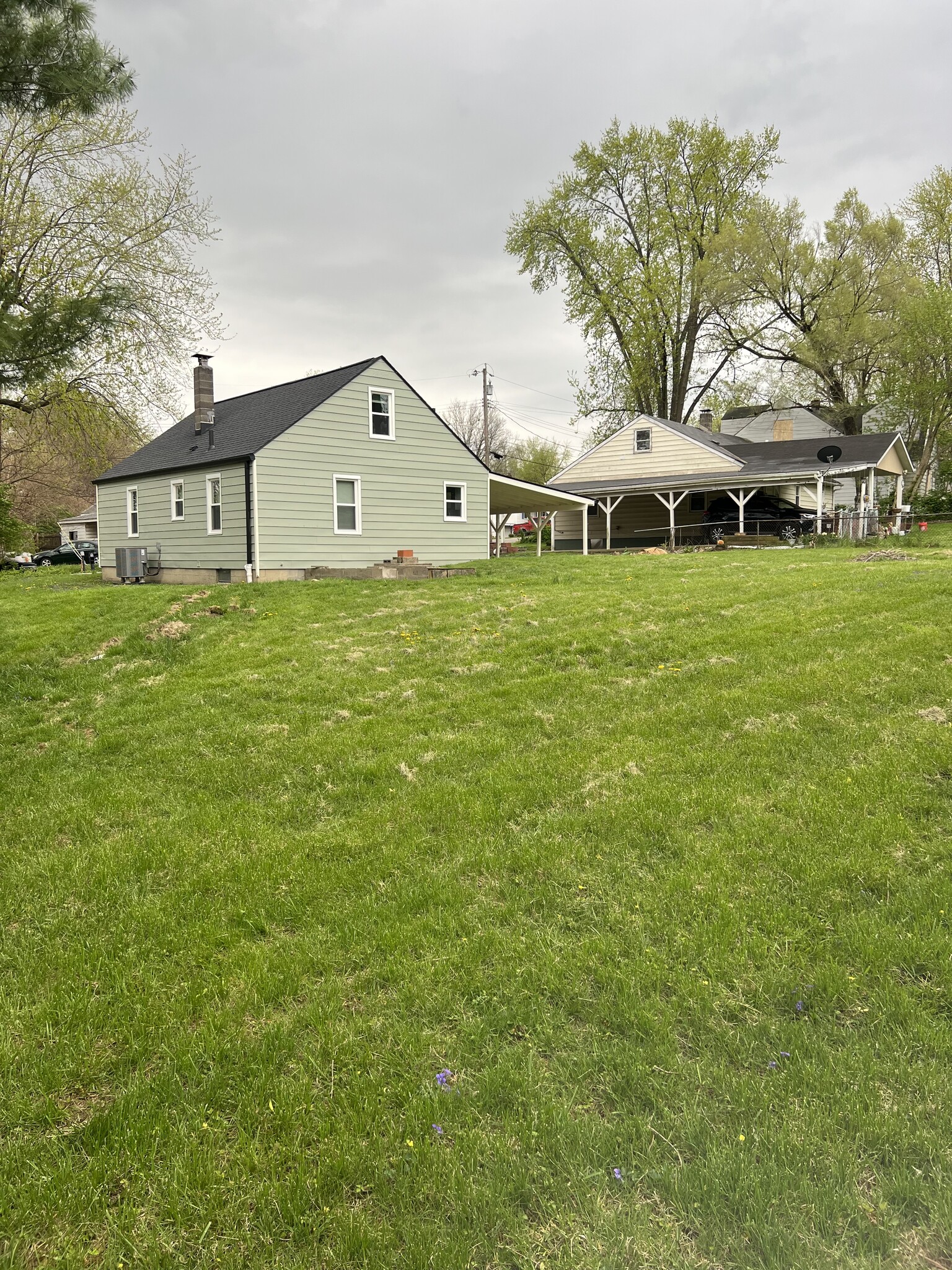 Building Photo - 1437 Exeter Ave