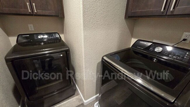 Building Photo - 3615 Pimlico St