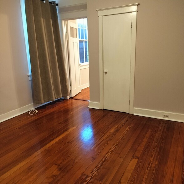 Building Photo - 1237 Josephine St