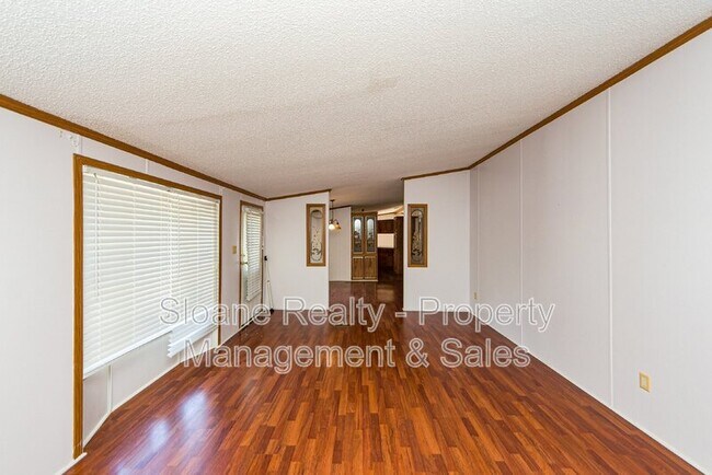 Building Photo - 3244 Thompson Heyward Dr