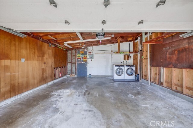 Building Photo - 6701 Trask Ave