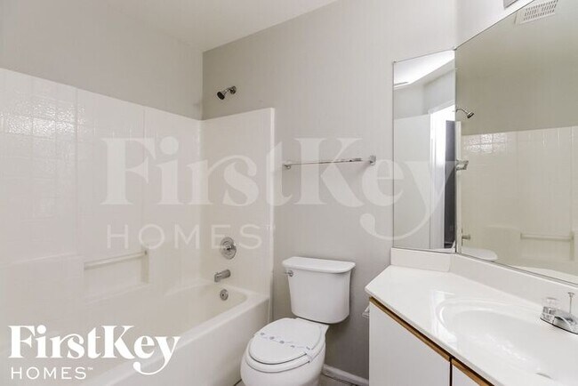 Building Photo - 20442 N 38th Dr