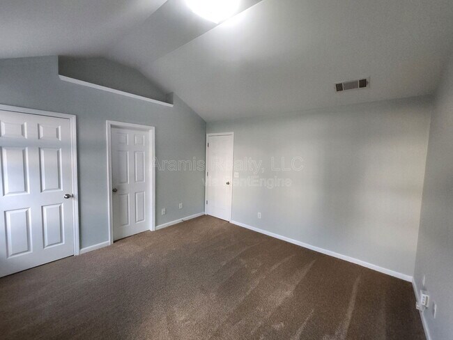 Building Photo - 5860 el Segundo Way