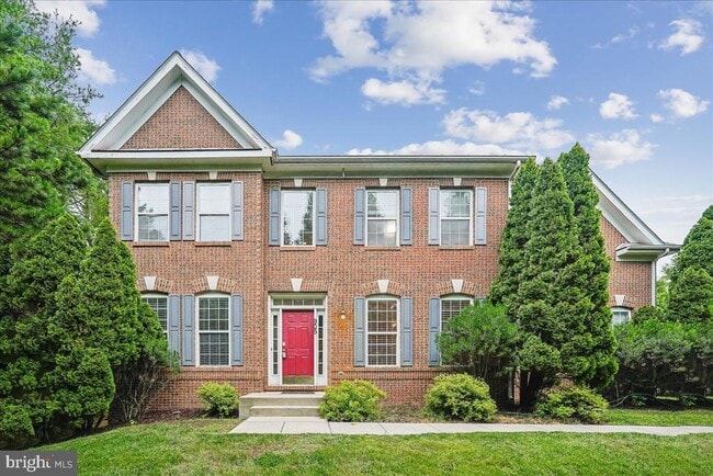 Building Photo - 905 Royal Elm Ct