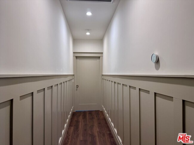 Building Photo - 2180 W 31st St