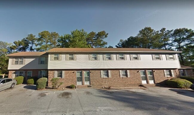 Building Photo - 1090 N Guignard Dr
