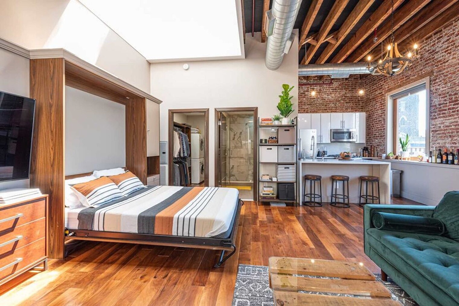 Building Photo - 621 14th St