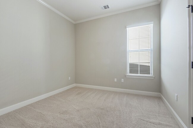 Building Photo - 4 bedroom in Lexington Park