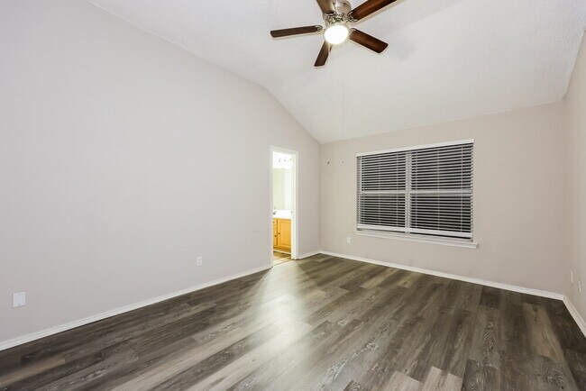 Building Photo - 6841 Prairie Hill Rd N