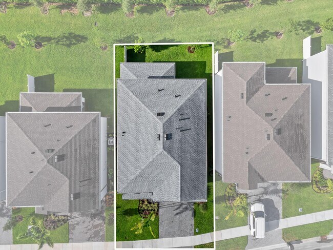 Building Photo - 7274 Lenora Ln