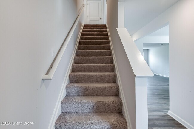 Building Photo - 109 Elegance Wy