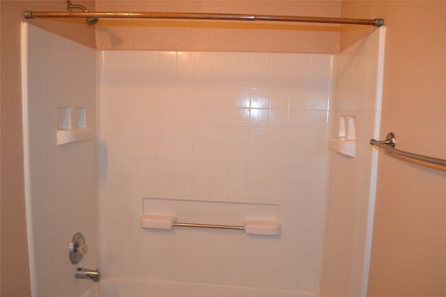 Building Photo - 1520 Carrigan Ln