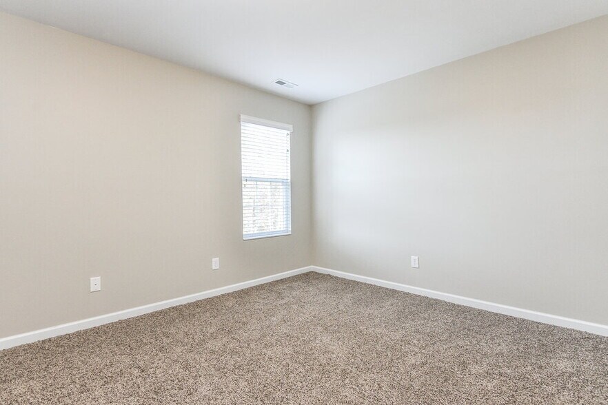 Building Photo - 5245 Emerald Spring Dr