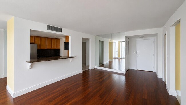 Building Photo - 230 174th St