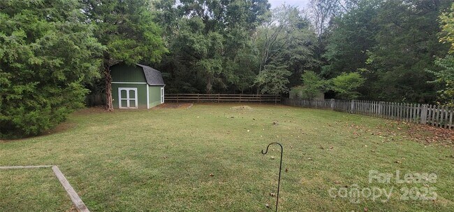 Building Photo - 2309 Ivy Run Dr
