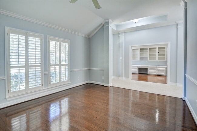 Building Photo - 3223 Logan Crest Ct