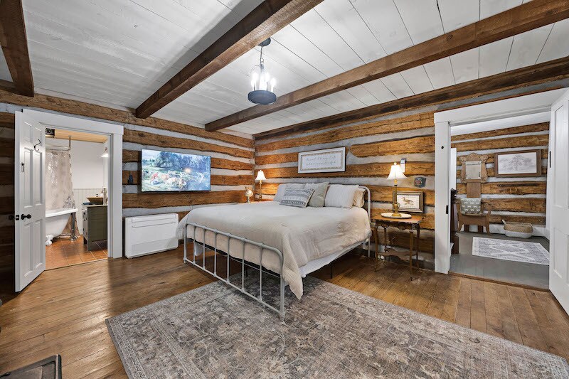 Building Photo - 1612 N Miles St