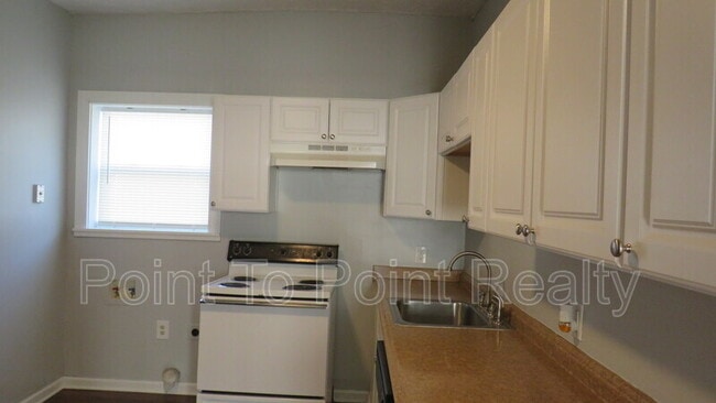 Building Photo - 1935 San Marco Blvd