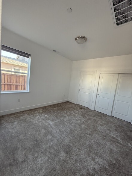 Bedroom - 2750 Tacoma Dr