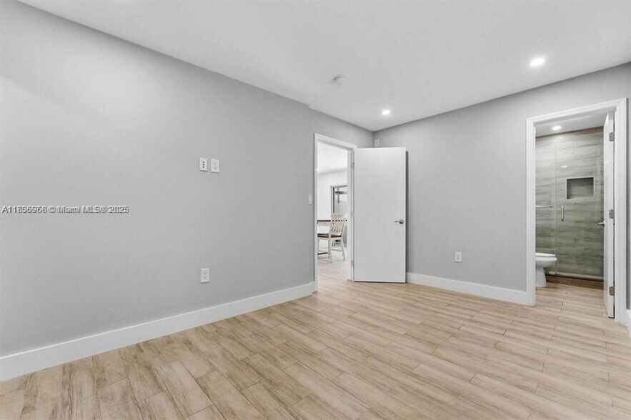 Building Photo - 2418 Taft St