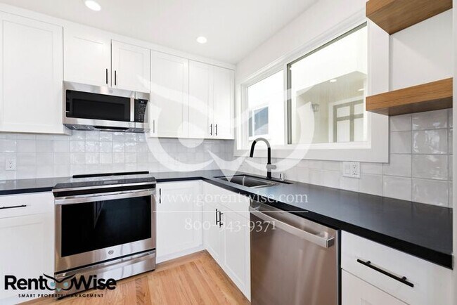 Building Photo - 1 Marview Way