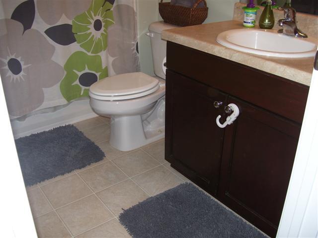 Building Photo - 35 Chapel Lake N