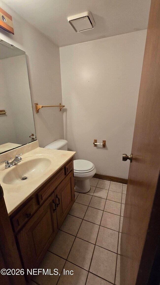 Building Photo - 8532 Bandera Cir E