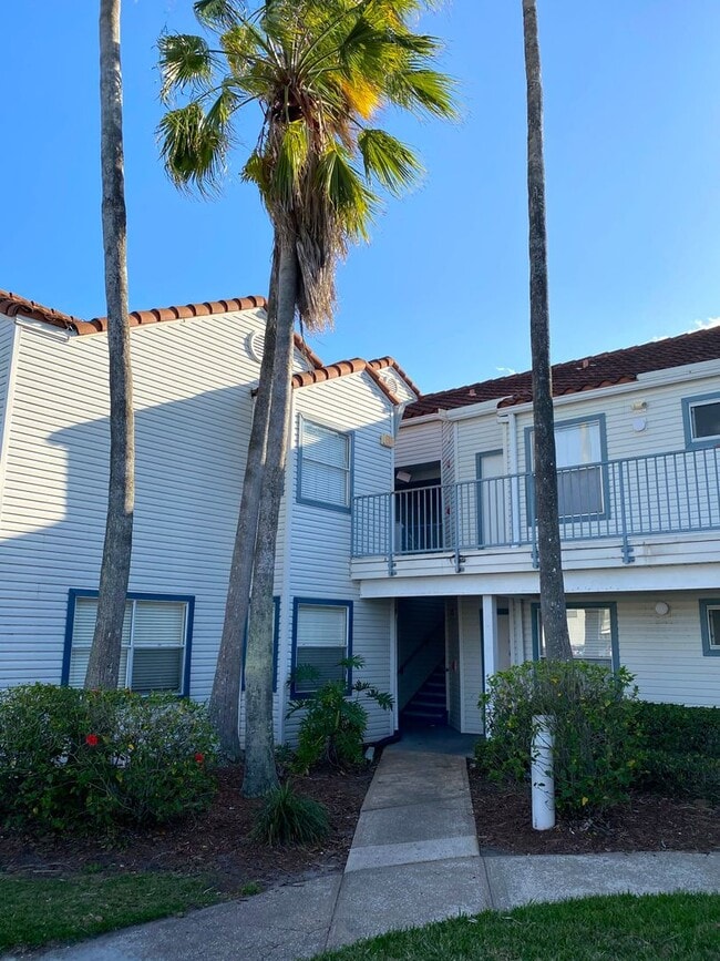 Building Photo - Romantic 1BR/1BA Top-Floor Condo with Garden Tub & Scenic Balcony Views – Dockside Orlando