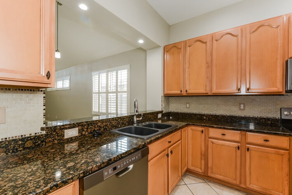 Building Photo - 12450 Duckett Ct