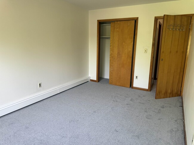Building Photo - 14 63rd St